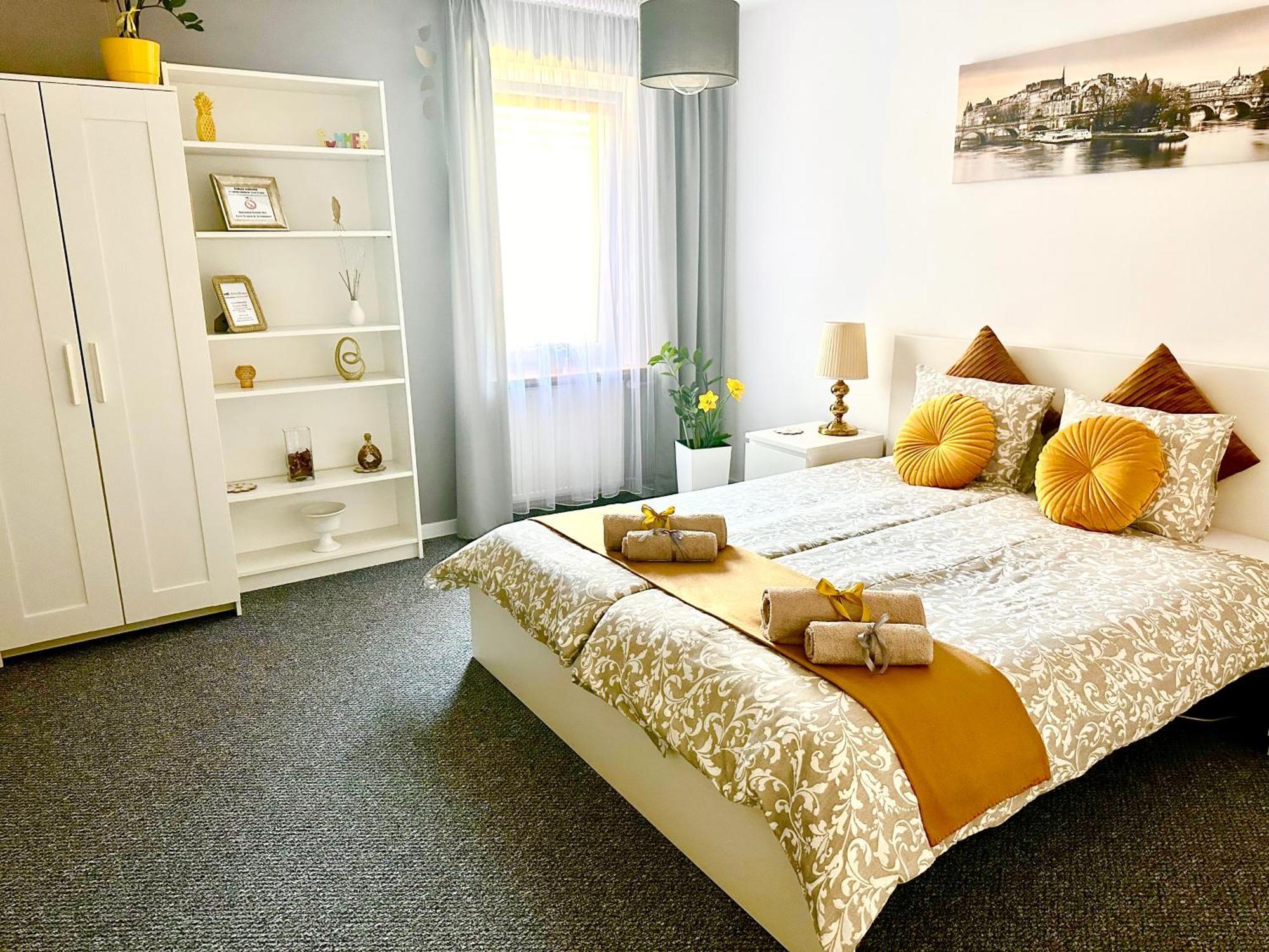 Albergue Grey House Breslavia Exterior foto